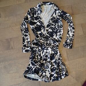 Diane Von Furstenberg Floral Printed  Silk Mini Wrap Dress Black Womens Size 2